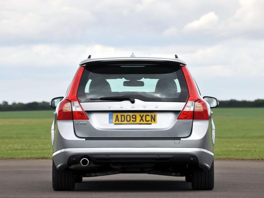  Volvo V70 R-Design 2009 года  (UK) (фото 3 из 15)